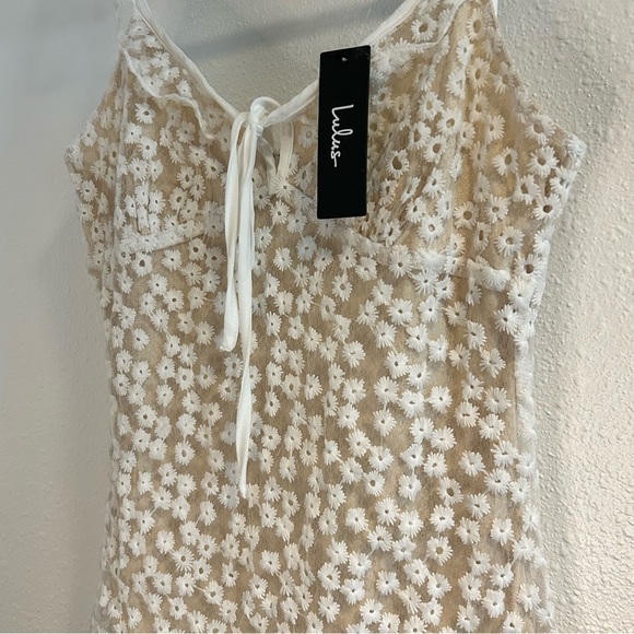 Lulu's Cream Floral Lace Women Top Size Small - Picture 2 of 6